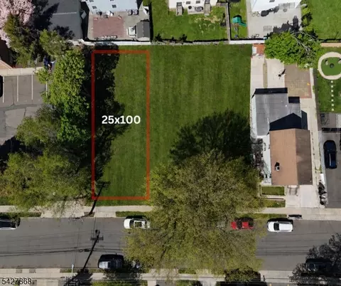 83 Ralph St, Belleville Twp, NJ 07109