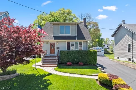 431 Locust Ave, Garwood, NJ 07027