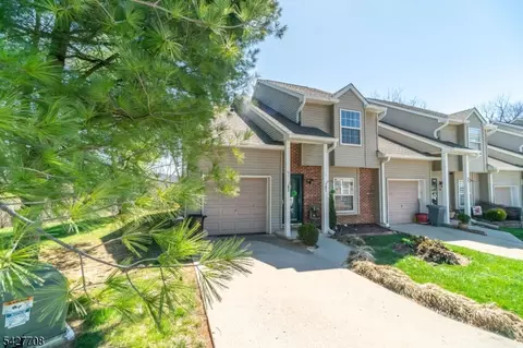 52 Cambridge, Oxford, NJ 07863