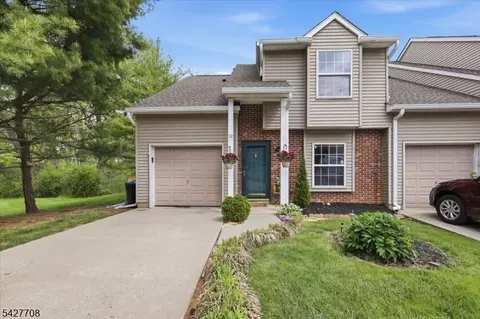 52 Cambridge, Oxford, NJ 07863