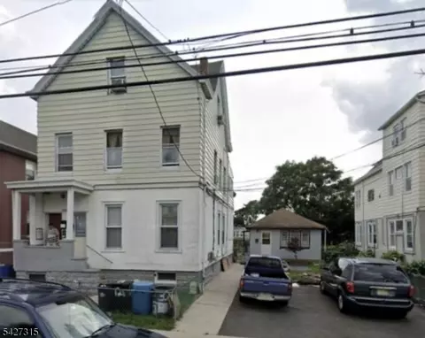 121 Manchester Ave, Paterson, NJ 07502