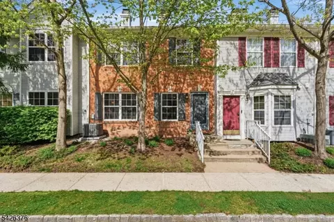 2063 Drake Ct, Mahwah, NJ 07430