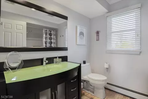 Bath - 39 Corey Rd, Flanders, NJ 07836 photo 3 of 3