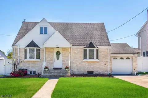 40 Winslow Ter, Fair Lawn, NJ 07410