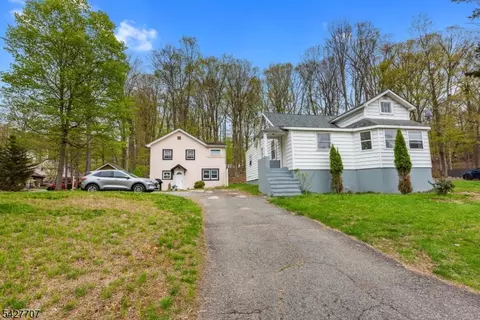 103 Prospect Point Rd, Lake Hopatcong, NJ 07849