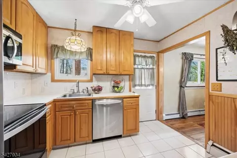 Kitchen - 77 Brooklyn Rd, Stanhope, NJ 07874 photo 1 of 2