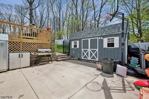 77 Brooklyn Rd, Stanhope, NJ 07874 photo 22