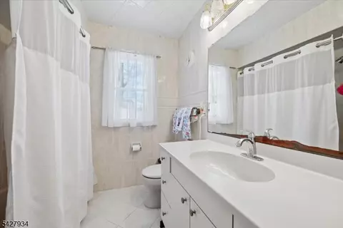 Bath - 77 Brooklyn Rd, Stanhope, NJ 07874 photo 1 of 2