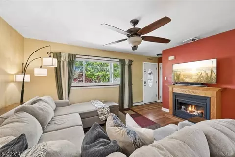 77 Brooklyn Rd, Stanhope, NJ 07874 photo 5