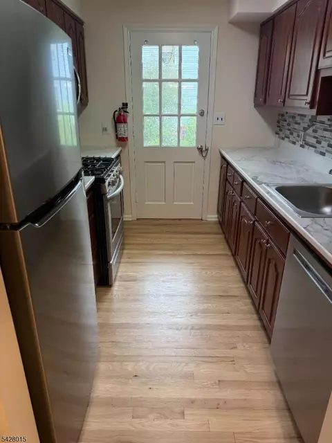127 Osprey, Hackettstown, NJ 07840 photo 2