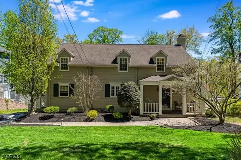 364 Dogwood Way, Mountainside, NJ 07092