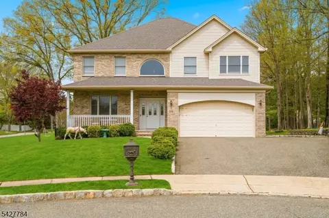 20 Greenbriar Ct, Boonton, NJ 07005
