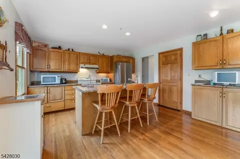 Kitchen - 2 Michael Ln, Ringoes, NJ 08551 photo 2 of 3
