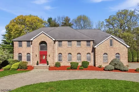 56 Burnet Hill Rd, Livingston, NJ 07039