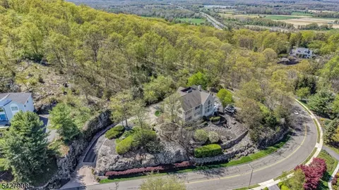 67 Mallard Dr, Hackettstown, NJ 07840