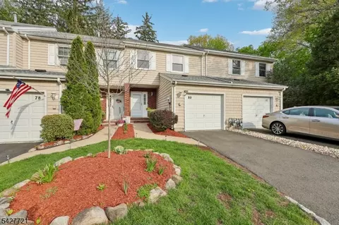 80 Lexington Ln #80, Wayne, NJ 07470