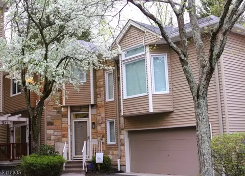62 Blackburne Ter, West Orange, NJ 07052
