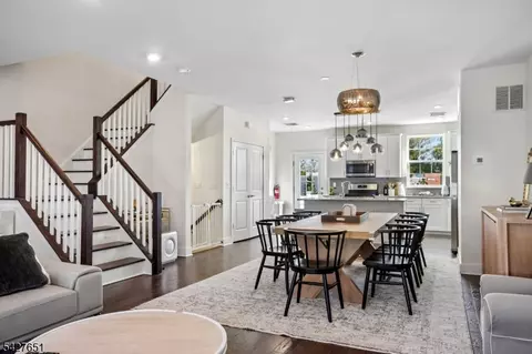 26 Colgate Dr, Morristown, NJ 07960