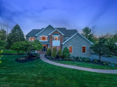 2 Trails End Ct, Westfield, NJ 07090
