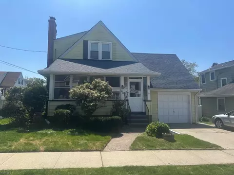 50 Kingston Ave, Hawthorne, NJ 07506
