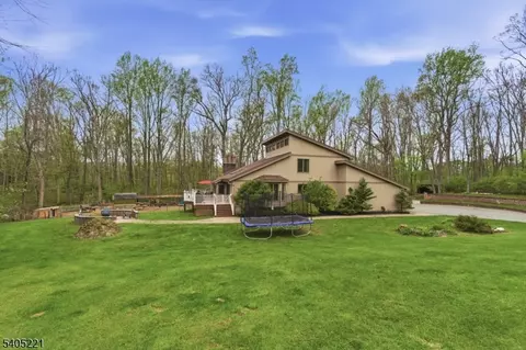 17 Shotwell Rd, Newton, NJ 07860