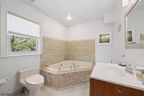 76 High St, Nutley, NJ 07110 photo 26
