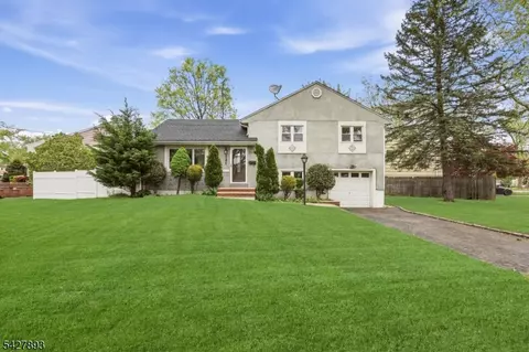 721 Beechwood Rd, Linden, NJ 07036
