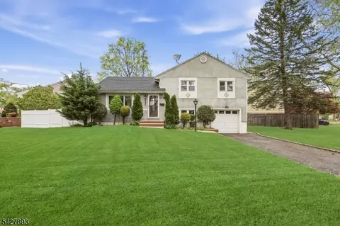 721 Beechwood Rd, Linden, NJ 07036