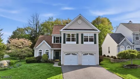 3 Bouwrey Pl, Whitehouse Station, NJ 08889