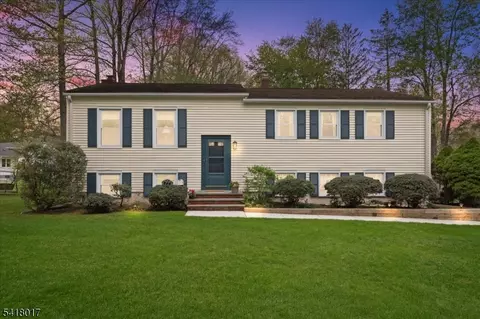 77 Windsor Way, Berkeley Heights, NJ 07922