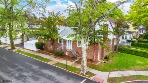 38 Mountainview Ave, East Orange, NJ 07018