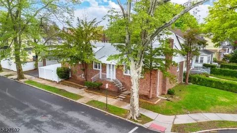 38 Mountainview Ave, East Orange, NJ 07018