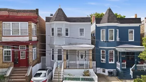 813 20th St, Union City, NJ 07087