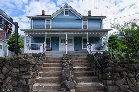58 N Main St, Flemington, NJ 08822