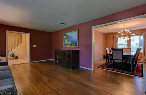 25 Debbie Ct, Wayne, NJ 07470 photo 7
