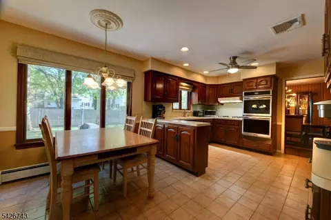 25 Debbie Ct, Wayne, NJ 07470 photo 10