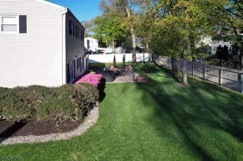 25 Debbie Ct, Wayne, NJ 07470 photo 26