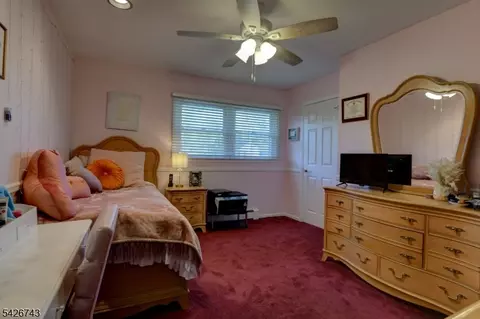 25 Debbie Ct, Wayne, NJ 07470 photo 16