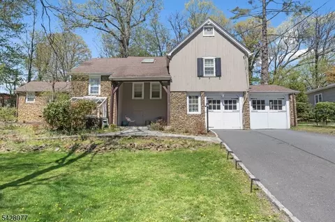 2637 Skytop Dr, Scotch Plains, NJ 07076