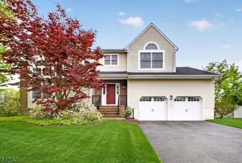 44 Fisher Dr, Hillsborough, NJ 08844