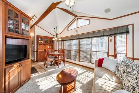 131 Sycamore Vlg, Sussex, NJ 07461