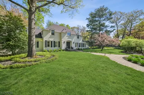 58 Merrywood Ln, Short Hills, NJ 07078