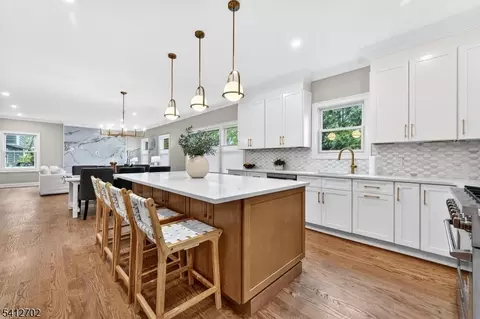 85 Pleasant Ave, Fanwood, NJ 07023