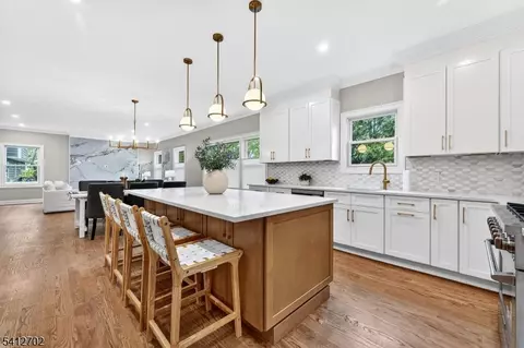 85 Pleasant Ave, Fanwood, NJ 07023