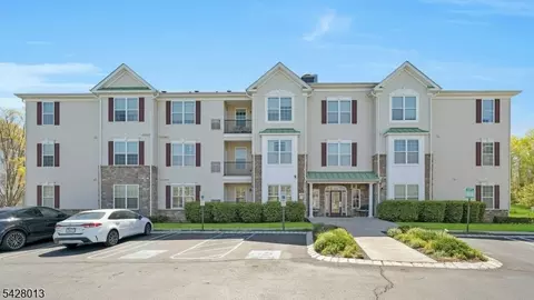 29 Azalea Dr, Old Bridge, NJ 08857