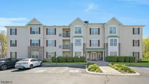 29 Azalea Dr, Old Bridge, NJ 08857