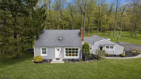 2217 Brookside Dr, Martinsville, NJ 08836
