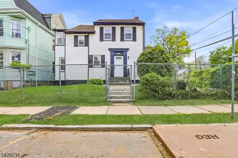 74 Lindsley Ave, Newark, NJ 07106