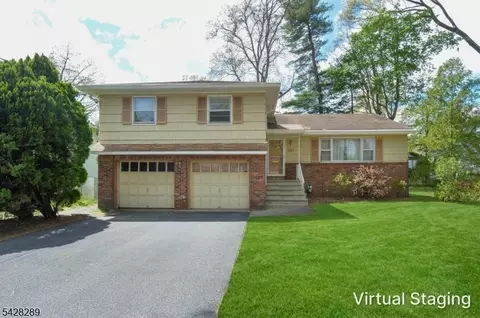 5-10 Dorothy St, Fair Lawn, NJ 07410