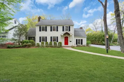 156 Washington Ave, Chatham, NJ 07928